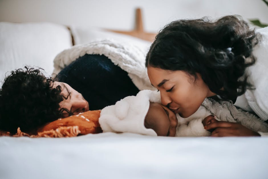  Hilfe bei Babys Bauchlage im Schlaf