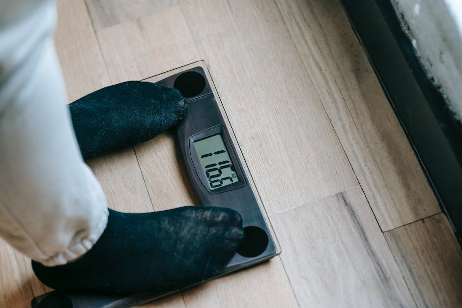  Abnehmen am Bauch: Tipps zur Gewichtsreduktion
