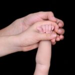 Babys im Bauch mit Schluckauf: Wie oft tritt es auf?